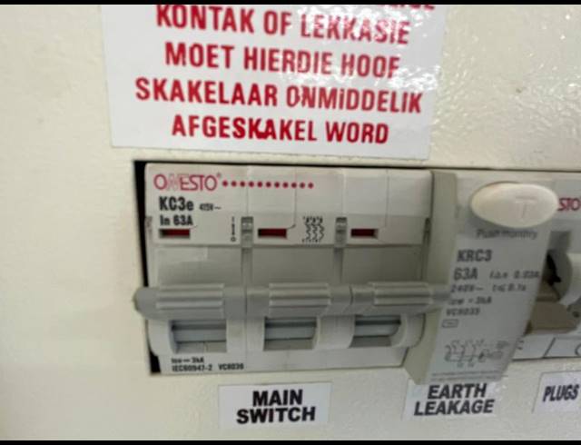 INDUSTRIAL PROPERTY TO RENT IN HENNOPSPARK